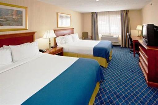 фото отеля Holiday Inn Express Angola Fremont (Indiana)