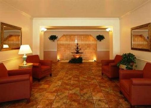 фото отеля Comfort Inn and Suites Visalia