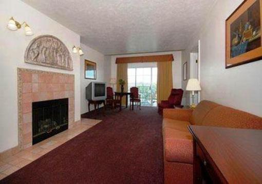 фото отеля Comfort Inn and Suites Visalia
