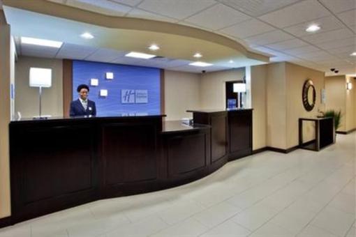 фото отеля Holiday Inn Express Hotel & Suites Cordele North