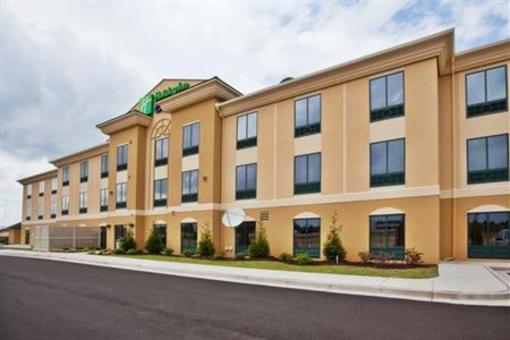 фото отеля Holiday Inn Express Hotel & Suites Cordele North