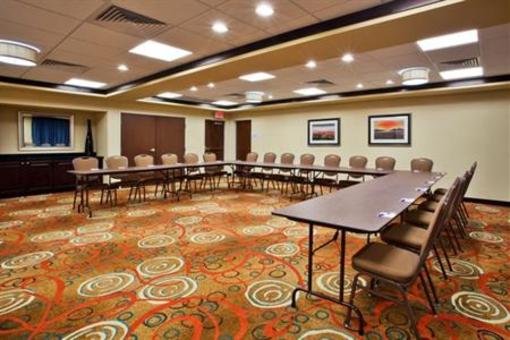 фото отеля Holiday Inn Express Hotel & Suites Cordele North