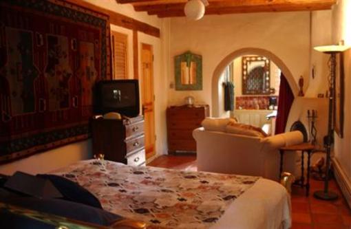 фото отеля Touchstone Inn Spa & Gallery
