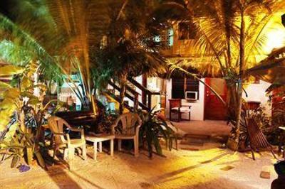 фото отеля Changes In Latitudes Bed and Breakfast