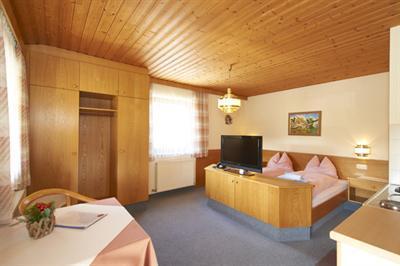 фото отеля Aparthotel Neue Post Filzmoos