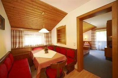 фото отеля Aparthotel Neue Post Filzmoos