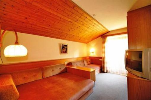 фото отеля Aparthotel Neue Post Filzmoos