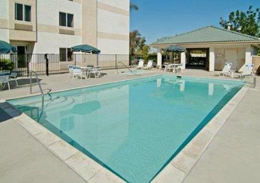 фото отеля Comfort Suites Otay Mesa