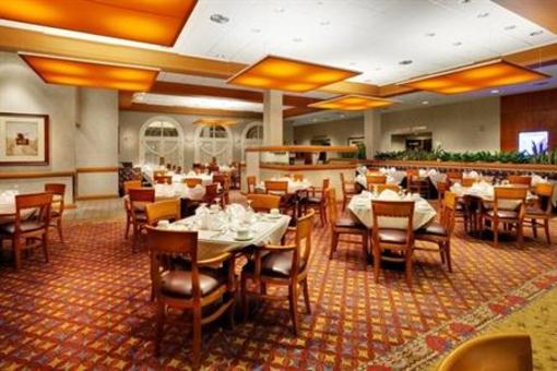 фото отеля Holiday Inn Bridgeport