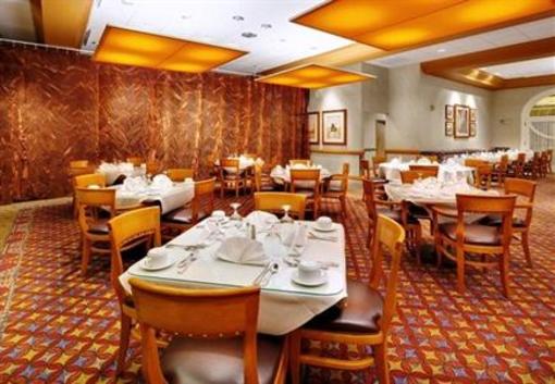 фото отеля Holiday Inn Bridgeport