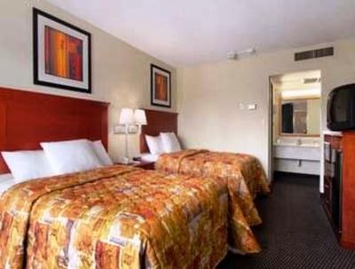 фото отеля Days Inn Charlottesville University Area
