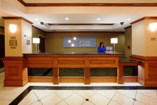 фото отеля Holiday Inn Express Hotel & Suites Ada