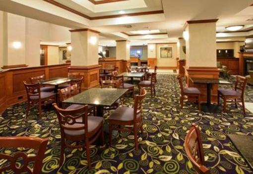 фото отеля Holiday Inn Express Hotel & Suites Ada