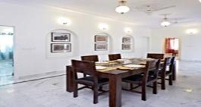 фото отеля Woodpecker Apartments and Suites Pvt.Ltd Green Park