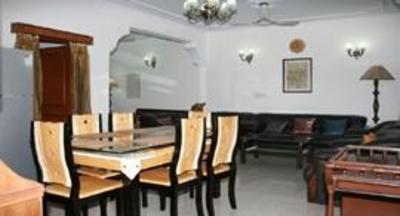 фото отеля Woodpecker Apartments and Suites Pvt.Ltd Green Park