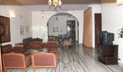 фото отеля Woodpecker Apartments and Suites Pvt.Ltd Green Park