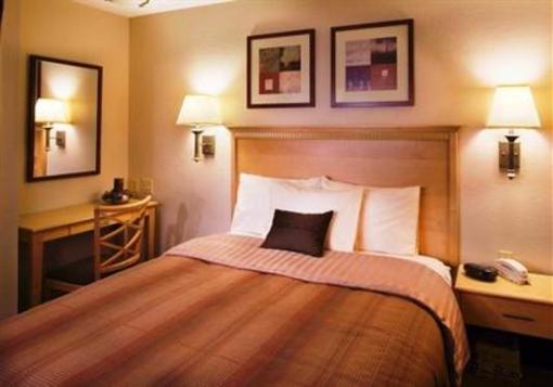 фото отеля Candlewood Suites Pittsburgh Cranberry