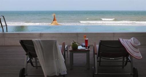 фото отеля The Cliff Resort & Residences