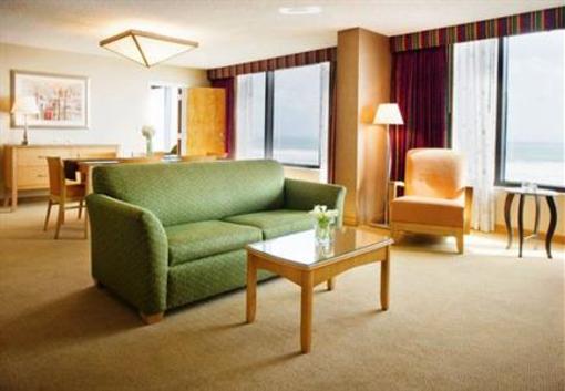фото отеля Hilton Cocoa Beach Oceanfront