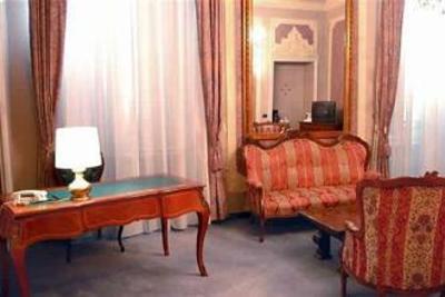 фото отеля Astoria Hotel Genoa