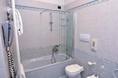 фото отеля Astoria Hotel Genoa