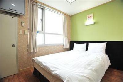 фото отеля Western Co-Op Residence