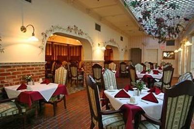 фото отеля The Horton Grand Hotel and Suites