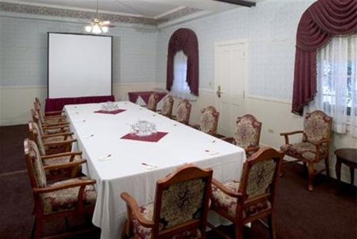 фото отеля The Horton Grand Hotel and Suites