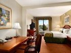 фото отеля Wingate by Wyndham Aberdeen / Belcamp