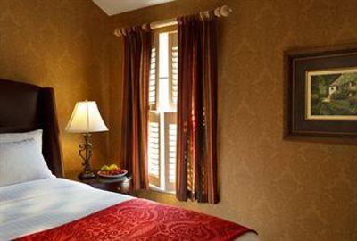 фото отеля Seven Gables Inn Saint Louis Clayton (Missouri)
