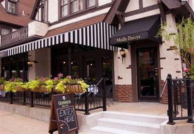 фото отеля Seven Gables Inn Saint Louis Clayton (Missouri)