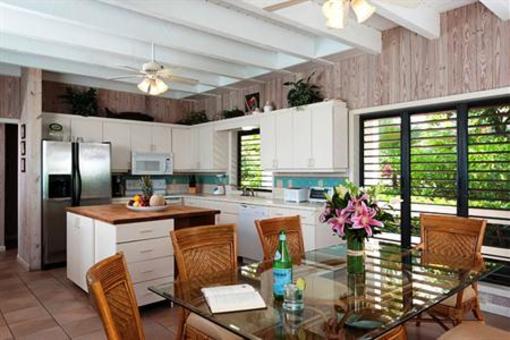 фото отеля Sunset Point Oceanfront Villa