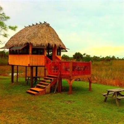 фото отеля Everglades Chickee Cottages - Ochopee