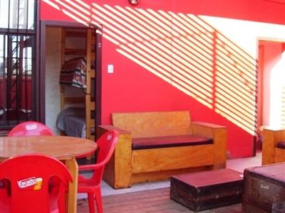 фото отеля Hostal Amsterdam Backpackers