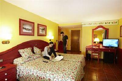 фото отеля Ski Plaza Hotel