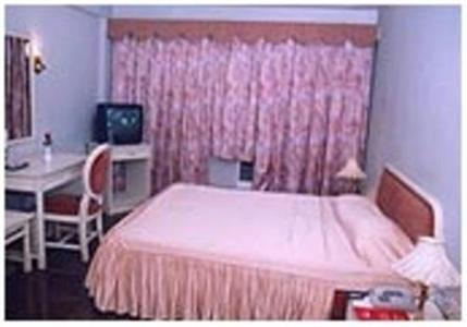 фото отеля Hotel Poonja International