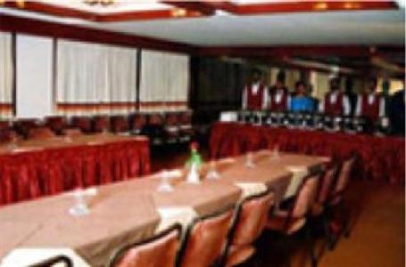 фото отеля Hotel Poonja International