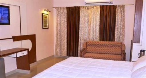фото отеля Nayak Beach Resort