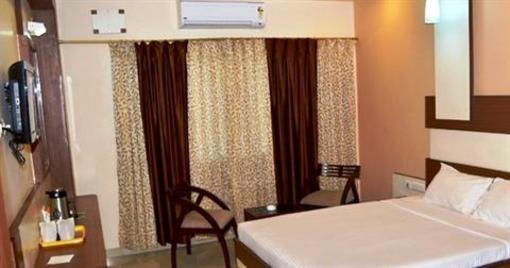 фото отеля Nayak Beach Resort