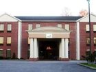 фото отеля Executive South Fork Inn