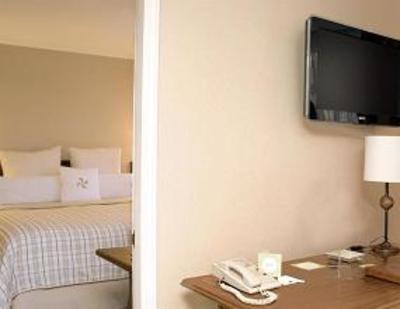 фото отеля Four Points Hotel Providencia