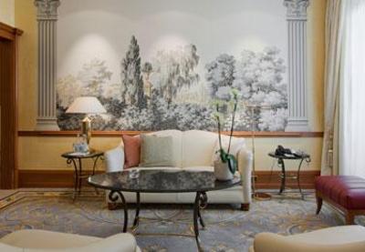 фото отеля Savoy Baur En Ville