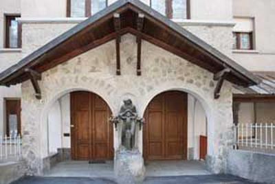 фото отеля Monastery Hostel Resort