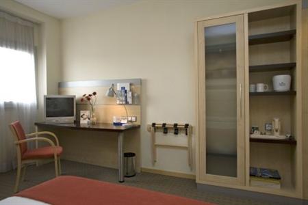 фото отеля Holiday Inn Express Madrid-Rivas