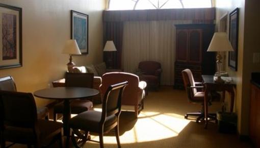 фото отеля Country Inn & Suites Loudon