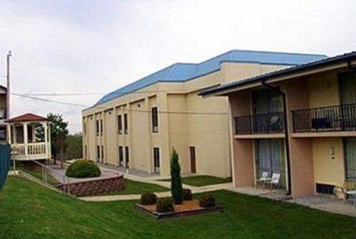 фото отеля Alpine Lodge & Suites