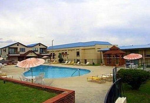фото отеля Alpine Lodge & Suites