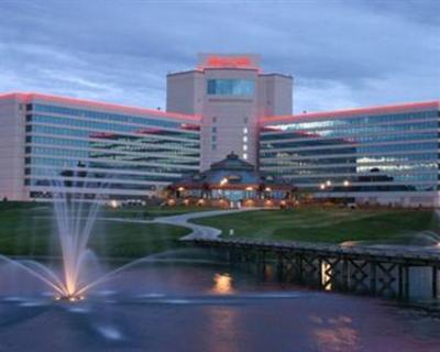 фото отеля Mystic Lake Casino Hotel
