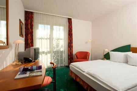 фото отеля Best Western Hotel Dasing-Augsburg