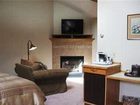 фото отеля Country Garden Inn Rowley